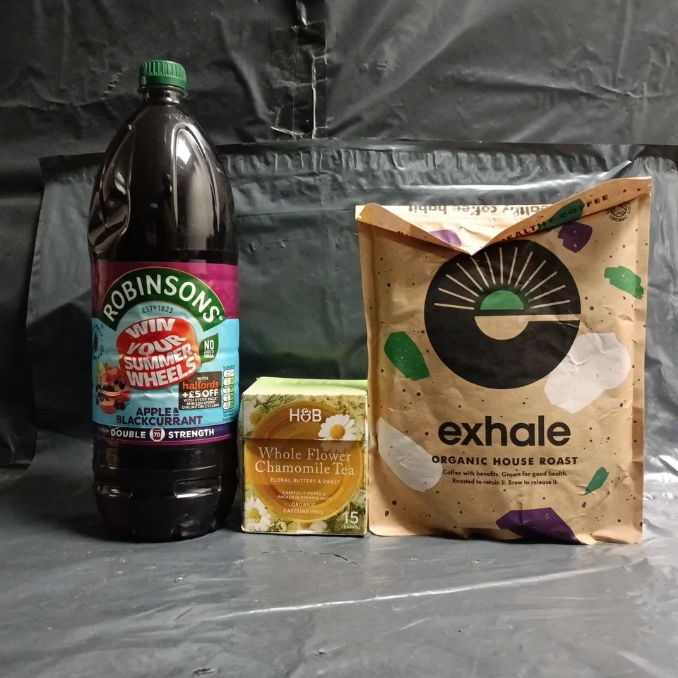 APPROXIMATELY 4 ASSORTED FOOD AND DRINK ITEMS TO INCLUDE ROBINSONS, EXHALE COFFEE, ETC