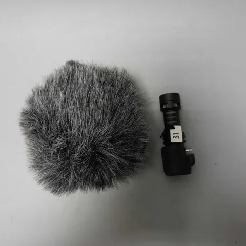 BOXED RODE VIDEO MIC ME-L LIGHTENING CONNECTOR DIRECTIONAL MICROPHONE
