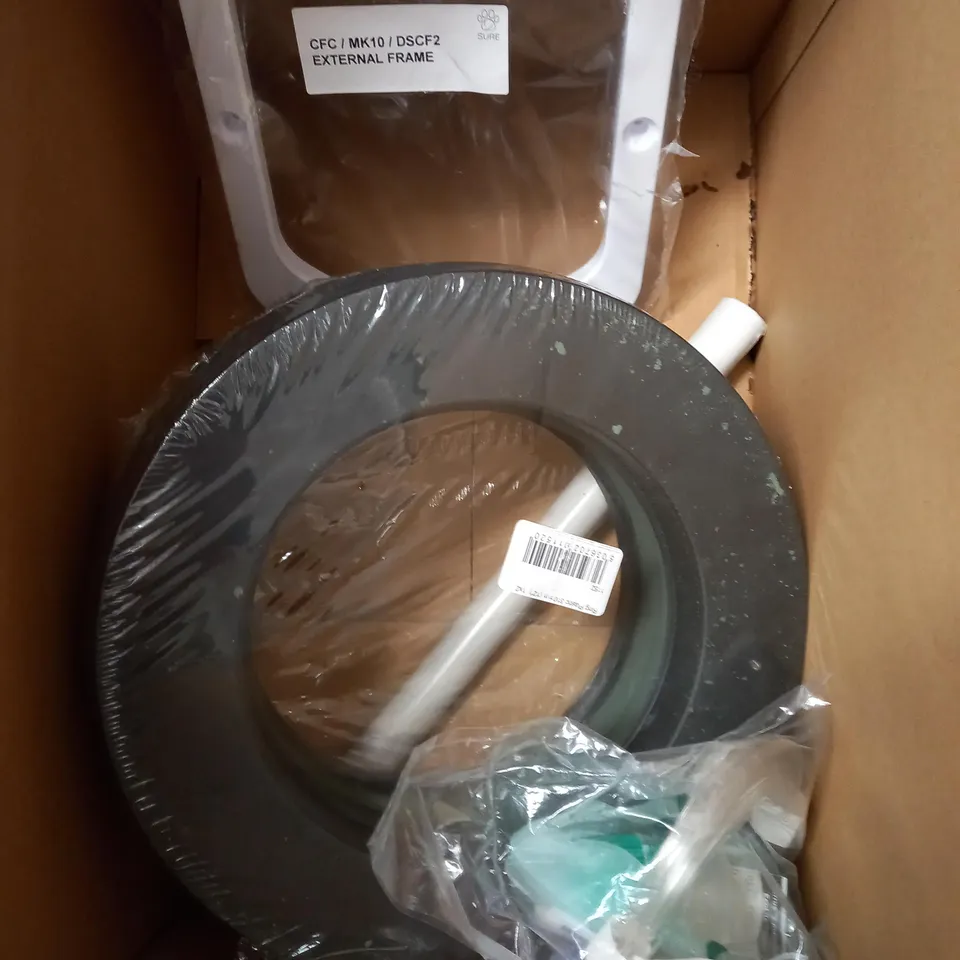 LOT OF APPROXIMATELY 10 HOUSEHOLD ITEMS TO INCLUDE INCENSE STICKS, TABLET CASE, SHOE POLISHER ETC 