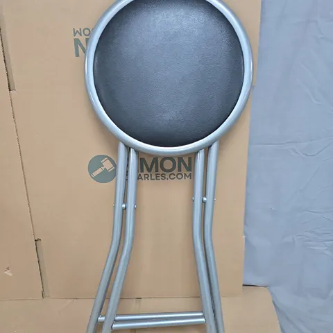 CAGE OF ASSORTED CONSUMER PRODUCTS/FURNITURE PARTS INCLUDING:  SMALL STOOL, GARMENT STEAMER AND HOT WATER URN ECT // CAGE NOT INCLUDED 