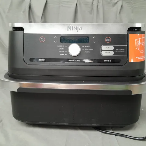 BOXED NINJA 10.4L FOODI FLEXDRAWER DUAL AIR FRYER AF500UK