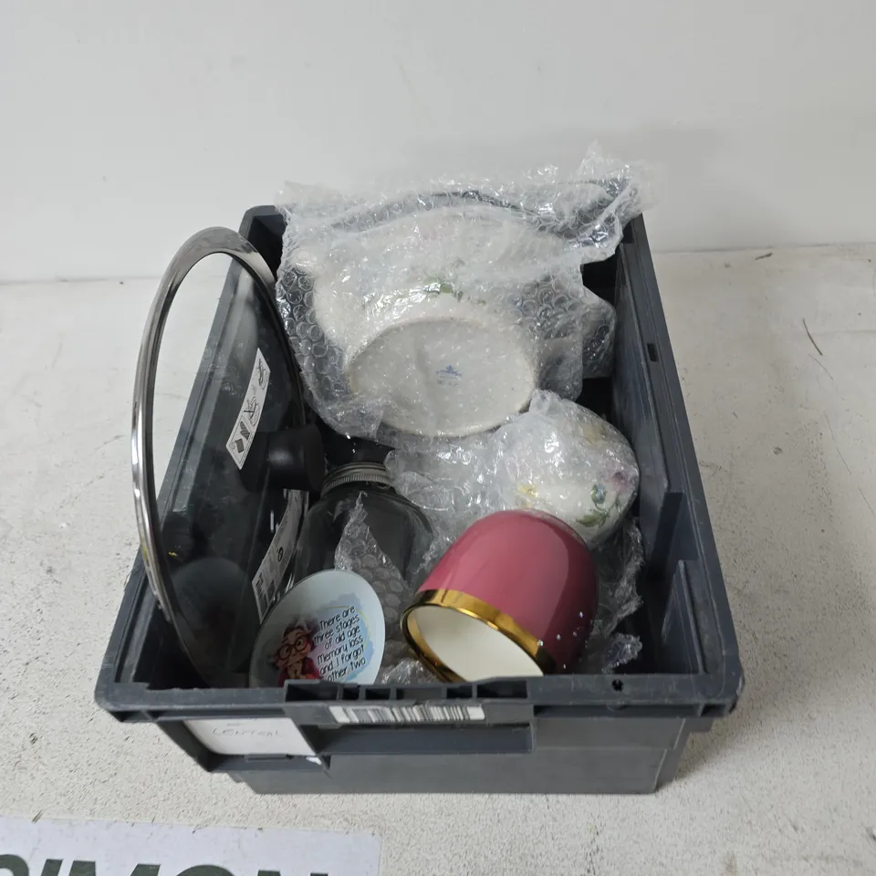 TOTE OF APPROXIMATELY 8 ASSORTED FRAGILE ITEMS TO INCLUDE: KILNER MASON JAR