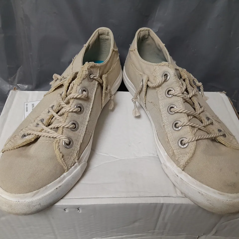 BLOWFISH MALIBU MARTINA TRAINERS IN SAND - SIZE 6