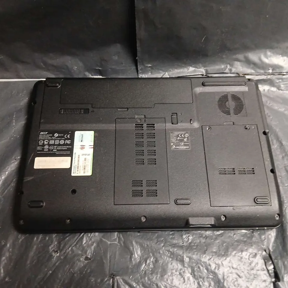 ACER ASPIRE LAPTOP – BLACK - MODEL UNSPECIFIED