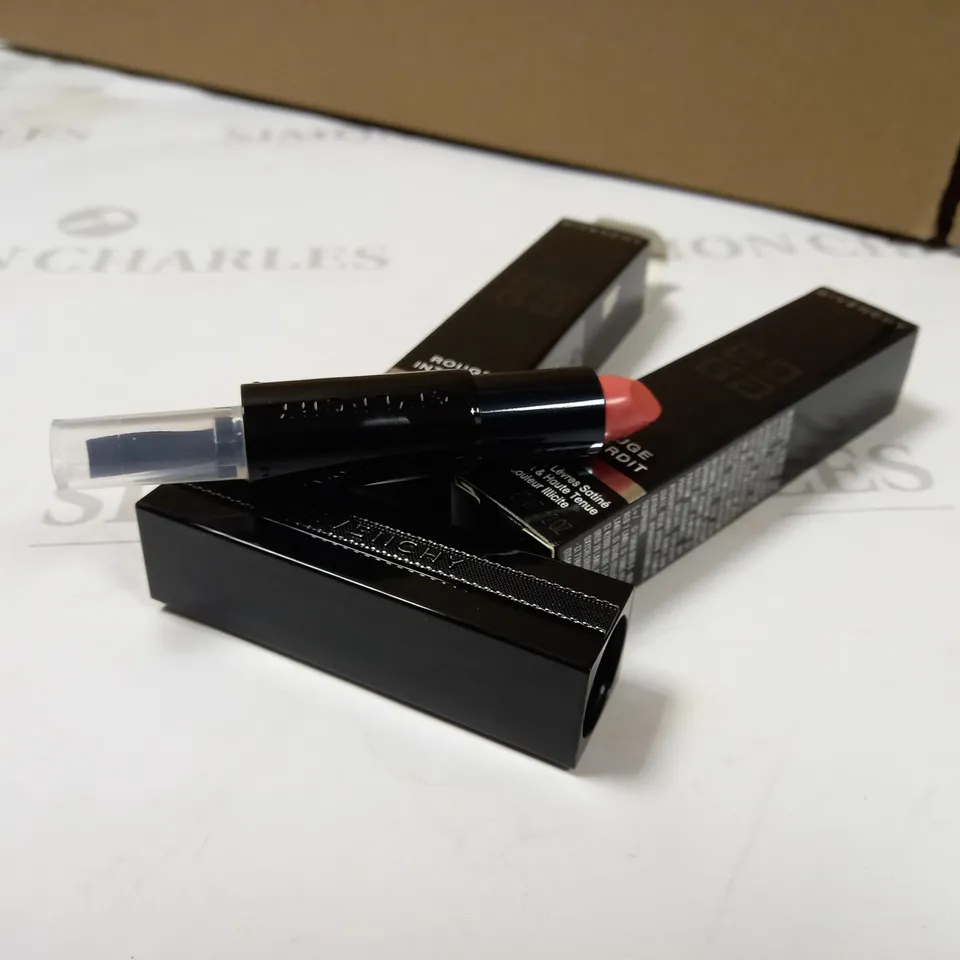 LOT OF APPROX 2 GIVENCHY ROUGE INTERDIT - FLASH CORAL (17)
