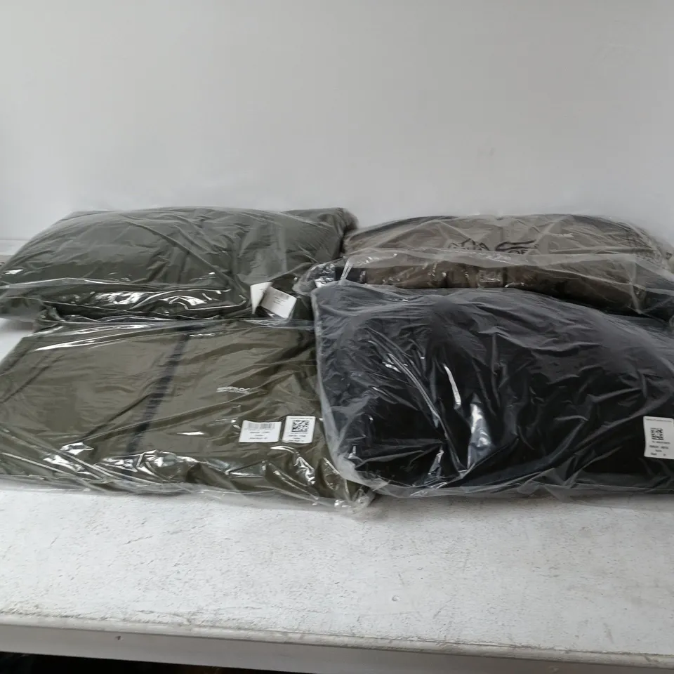 APPROXIMATELY 14 ASSORTED BRAND NEW REGATTA CLOTHING ITEMS IN VARIOUS SIZES, STYLES & COLOURS TO INCLUDE NURIE JACKET, FRELTON JACKET, THORNBRIDGE II, ETC
