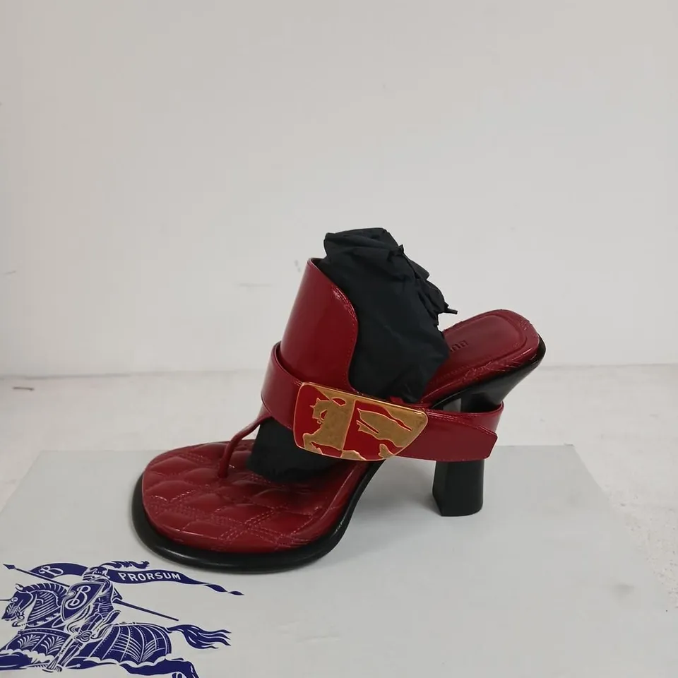 BURBERRY RED LEATHER SANDALS – UK 3 (EU 36)