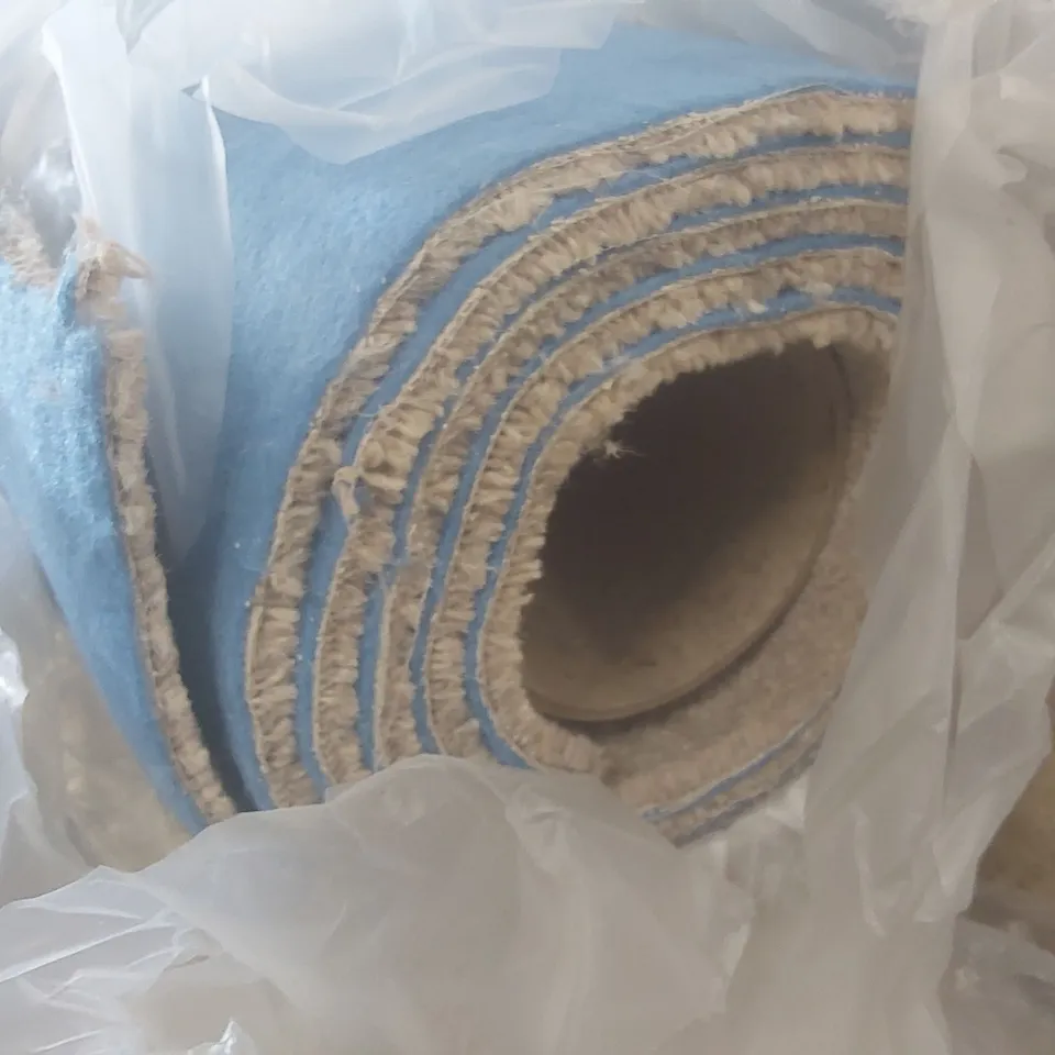 ROLL OF QUALITY SUPERTWIST CARPET - APPROXIMATELY 2.9 x 5m