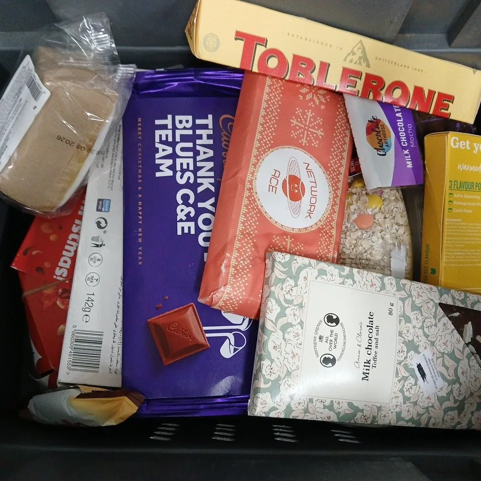 APPROXIMATELY 10 ASSORTED FOOD ITEMS TO INCLUDE SIMPLY COOK RECIPE KITS, TOBLERONE, COOKIE MIX, ETC