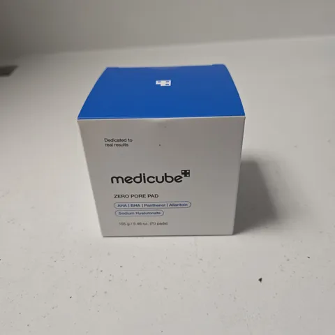 MEDICUBE ZERO PORE PAD β FACIAL SKIN CARE, 70 PADS (BOXED)