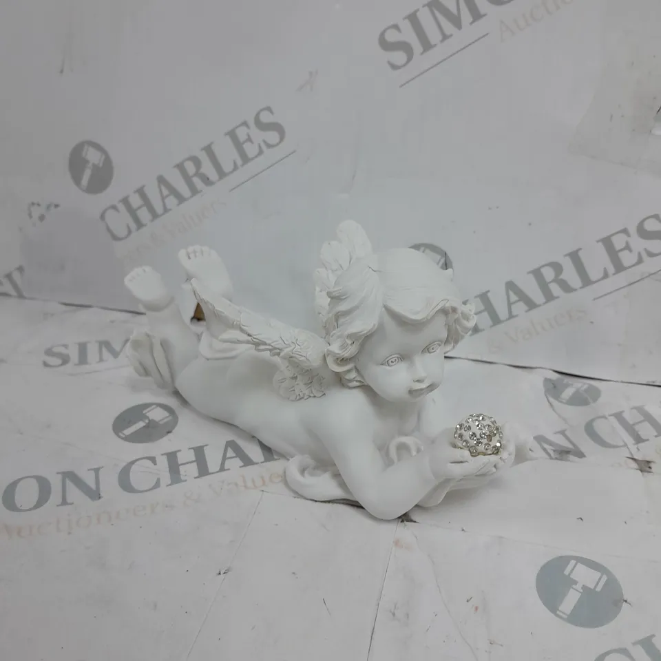 ANGEL BABY CRYSTAL ORNAMENT