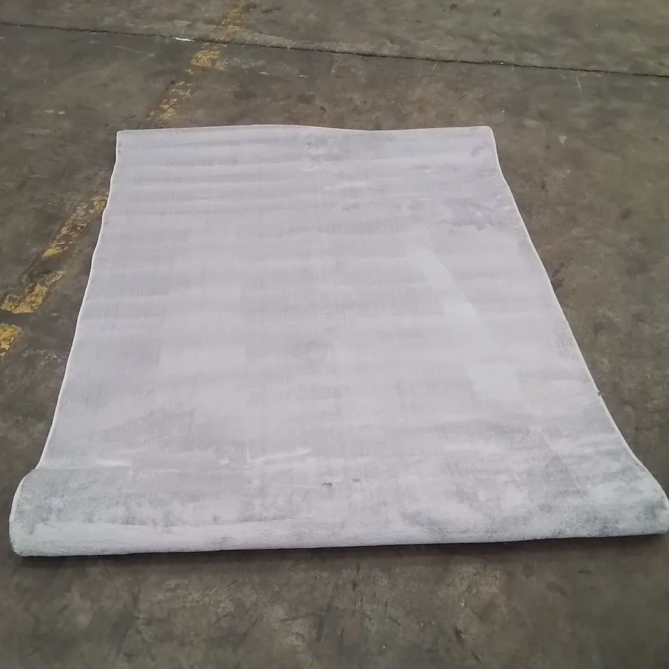 QUALITY DESIGNER AREA RUG - APPROXIMATELY 170X116CM