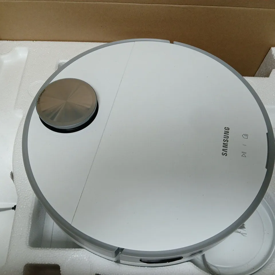 SAMSUNG JET BOT™+ VR30T85513W/EU ROBOT VACUUM CLEANER - WHITE