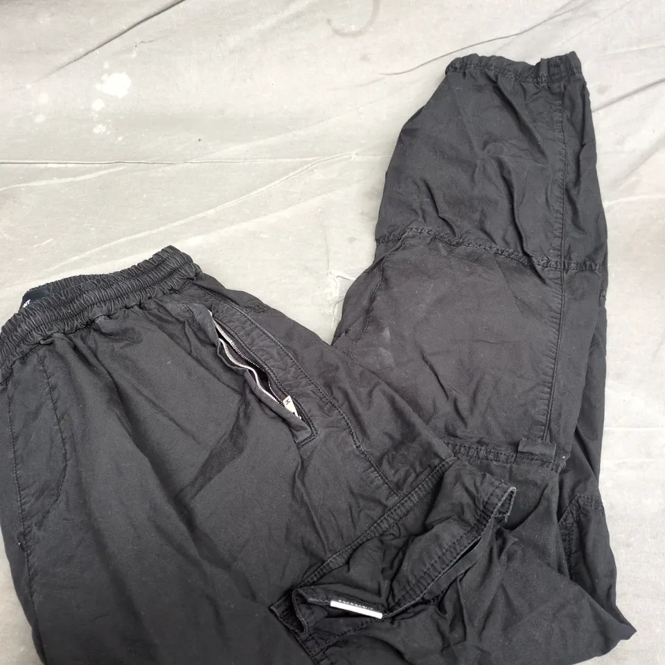 REPRESENT BLACK CARGO PANTS SIZE S 