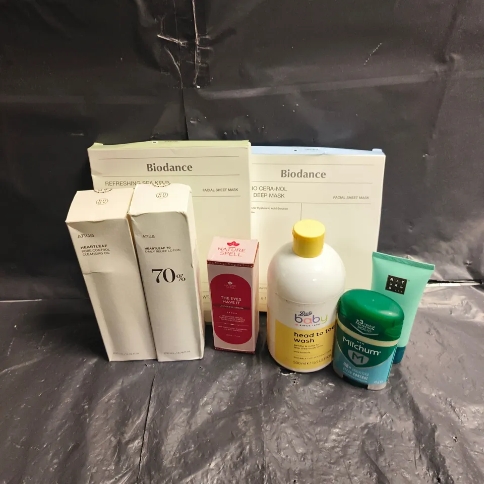 APPROXIMATEY 20 ASSORTED HEALTH AND BEAUTY PRODUCTS TO INCLUDE - BIODANCE FACE MASKS - NATURE SPELL UNDER EYE SERUM - MITCHUM DEODORANT - ETC