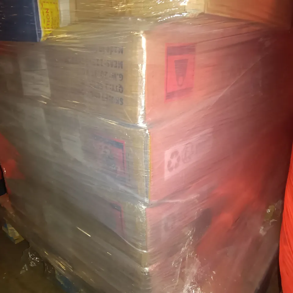 PALLET OF ASSORTED ITEMS TO INCLUDE BOXED EVE MATTRESS AND 47" HOMEDIC DESK