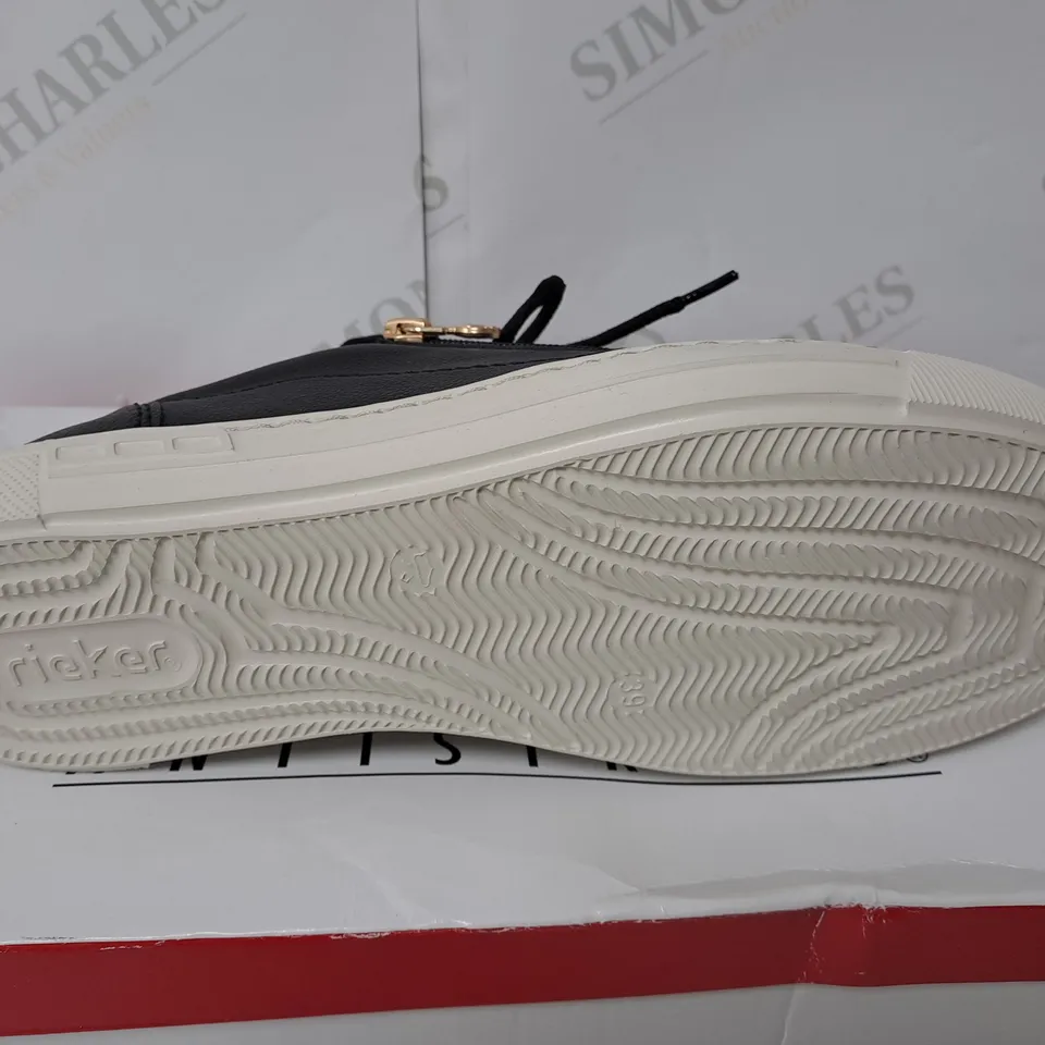BOXED PAIR OF RIEKER CHUNKY SOLE ZIP TRAINERS IN BLACK SIZE 6
