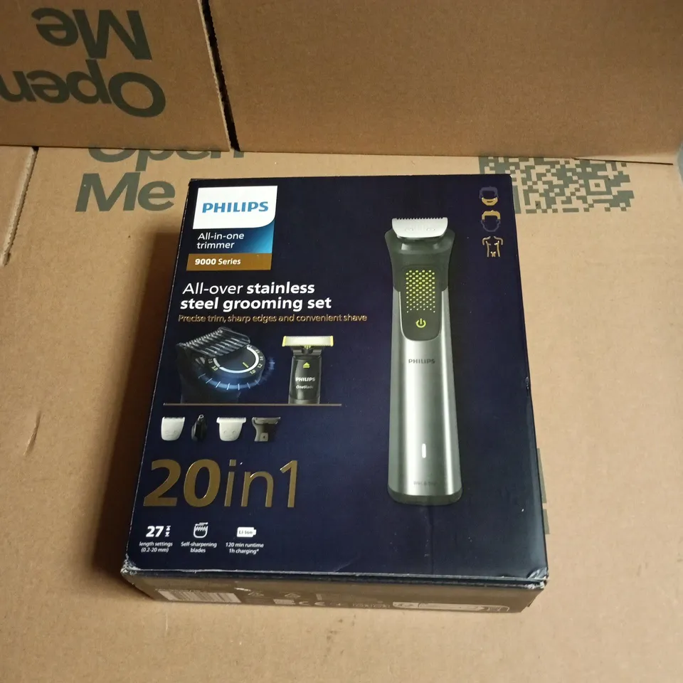 PHILIPS 20 IN 1 ALL-IN-ONE STAINLESS STEEL GROOMING SET (9000 SERIES)