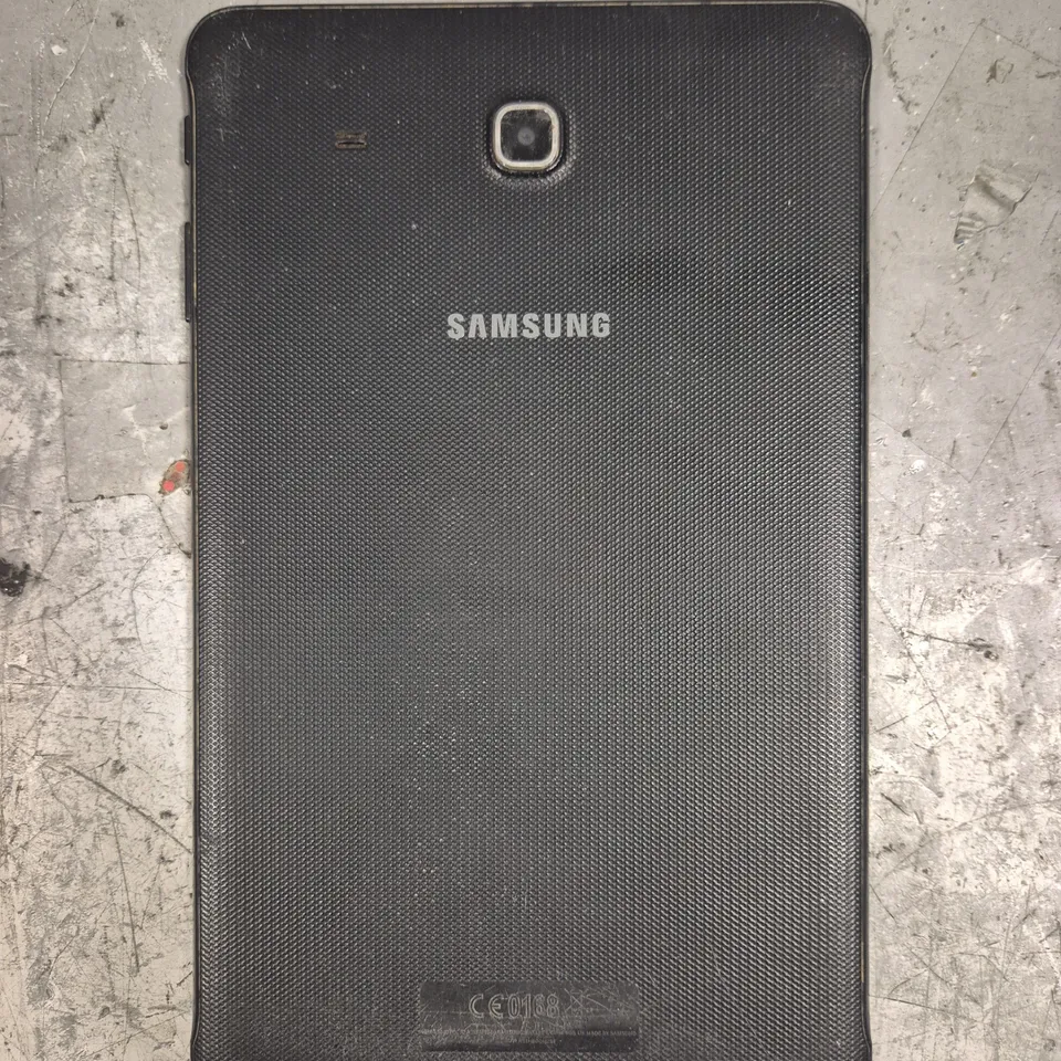 SAMSUNG GALAXY TAB E SM-T560