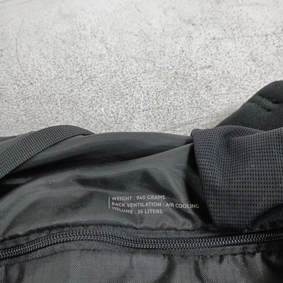 QUECHUA 35L BACKPACK – BLACK/GRAY