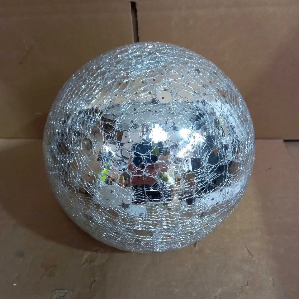 FESTIVE PRE-LIT MIRRORED SCENIC CRACKLE GLASS SPHERE
