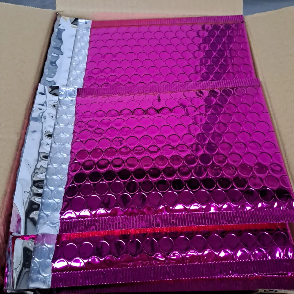 APPROXIMATELY 100 PINK METALLIC BUBBLE MAILER PACKS 