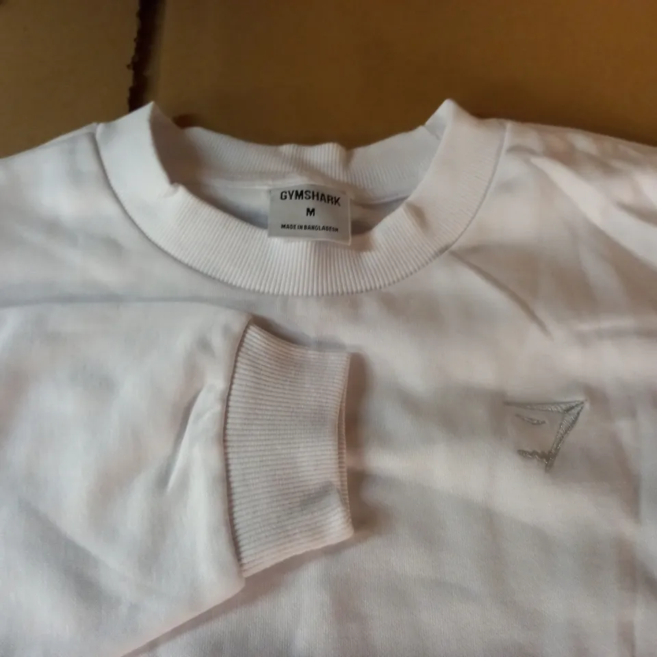 GYMSHARK WHITE CREW JUMPER - M