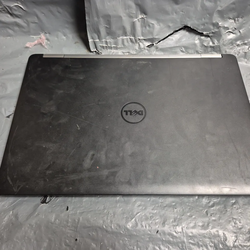DELL LATITUDE E5570 LAPTOP
