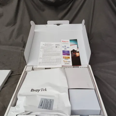 DRAYTEK VIGOR 2865LAC LTE WLAN ROUTER. BOXED WITH ACCESSORIES AND MANUAL