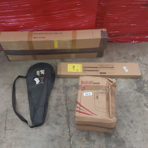 PALLET CONTAINING A LARGE QUANTITY OF ASSORTED ITEMS INCLUDING: HEAVY DUTY CLOTHES RACK, TENNIS RACKET SET, TEAK BATH TRAY, INSULATION BARREL ECT