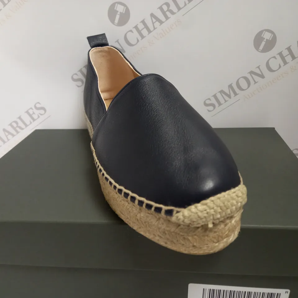BOXED HOBBS ALICIA ESPADRILLE IN NAVY - SIZE 4