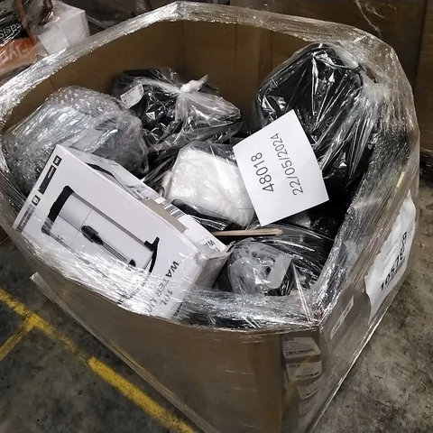 PALLET OF APPROXIMATELY 31 UNPROCESSED RAW RETURN HOUSEHOLD AND ELECTRICAL GOODS TO INCLUDE;
