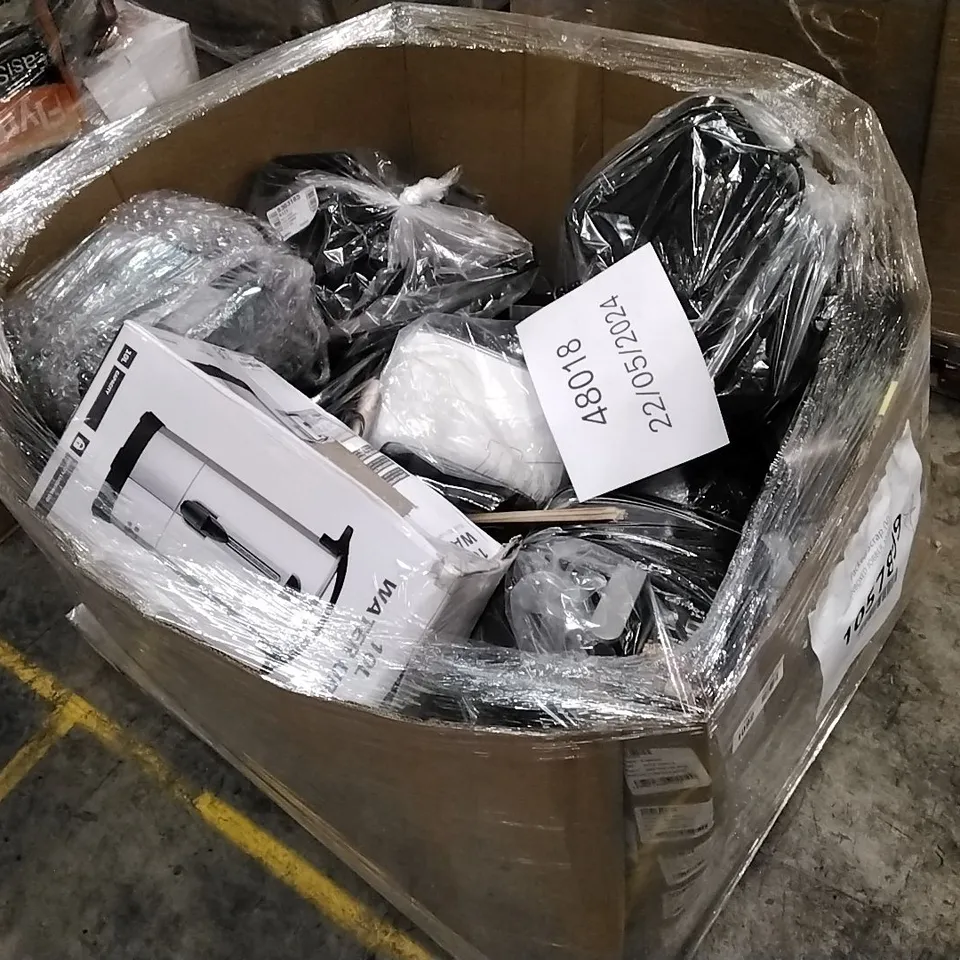 PALLET OF APPROXIMATELY 31 UNPROCESSED RAW RETURN HOUSEHOLD AND ELECTRICAL GOODS TO INCLUDE;