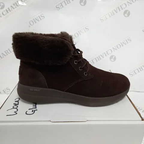 SKECHERS GO WALK STABILITY SUEDE BOOT, CHOCOLATE - SIZE 5.5