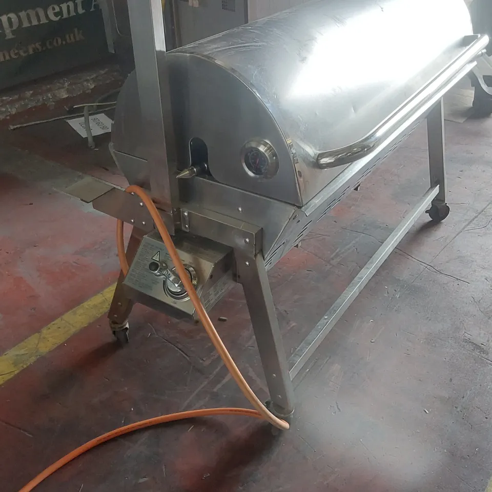 TASTY TROTTER COMMERCIAL GAS COOKER