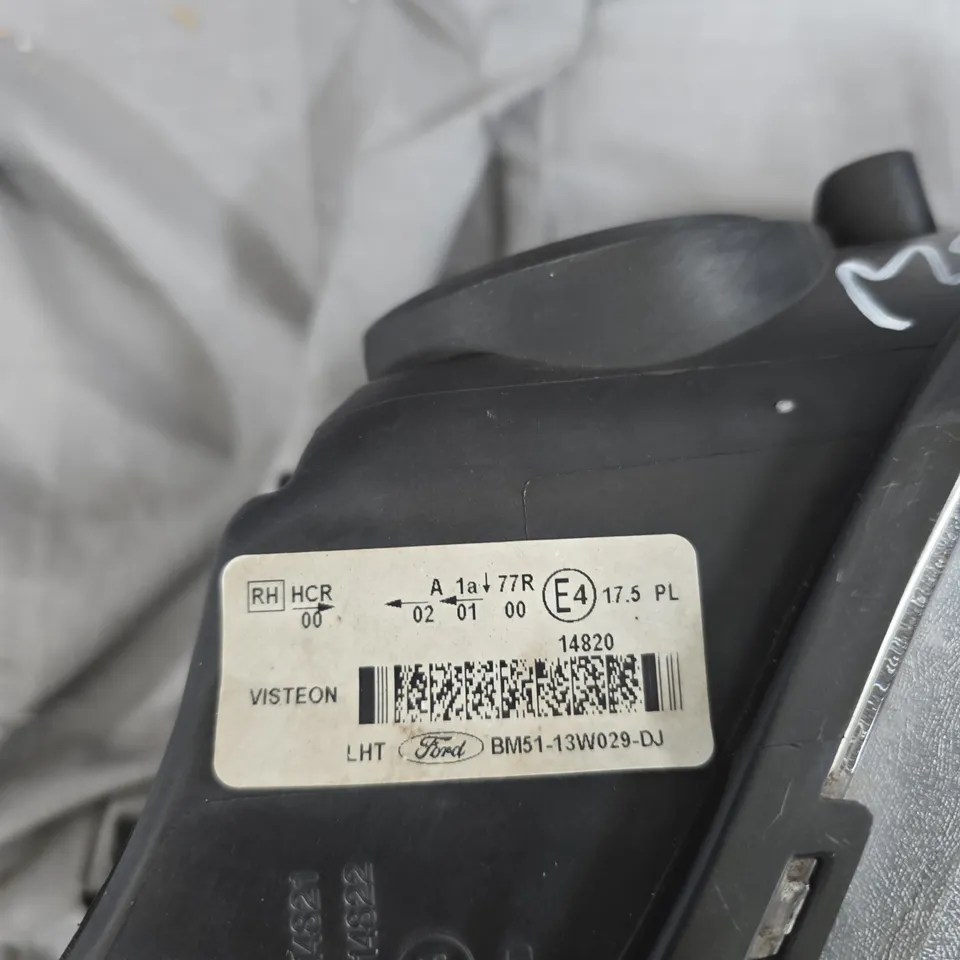 FORD FOCUS MK3 LEFT-HAND HEADLAMP ASSEMBLY – BM51-13W029-DJ