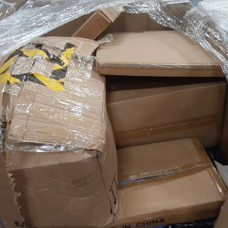 PALLET OF ASSORTED HOUSEHOLD ITEMS AND CONSUMER PRODUCTS TO INCLUDE; CEEKII BABY BEACH TENT, SHOWER MIX, SUITCASE SET, BOXED FURNITURE ETC 