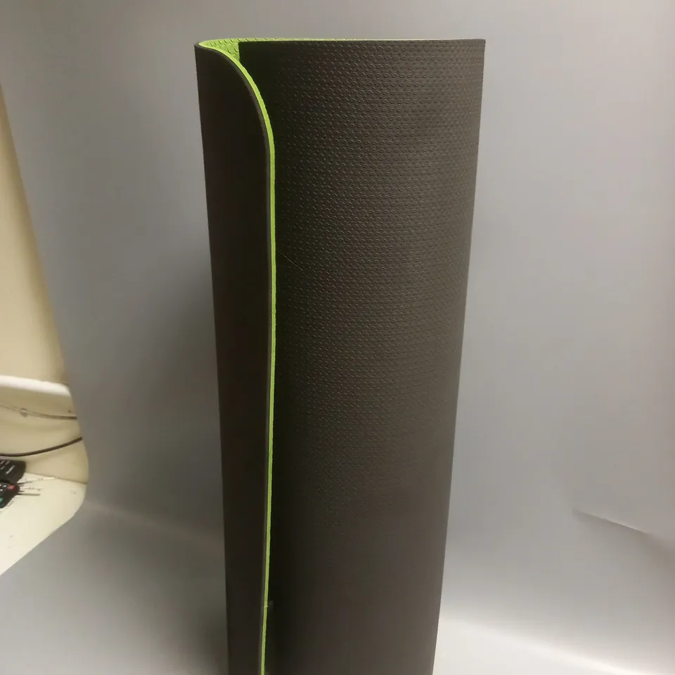 KEPLIN BLACK AND LIME GREEN YOGA MAT 