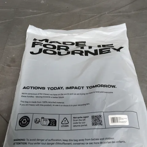 HERA730 WOMEN'S STRAIGHT LEG JEANS – WASHED BLACK, UK 12R