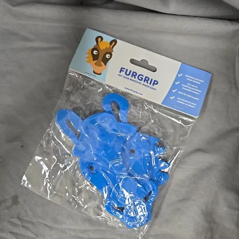 APPROXIMATELY 140 FURGRIP LAUNDRY PET HAIR REMOVERS - HORSE