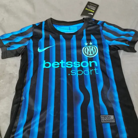 KIDS INTER MILAN FC HOME SHIRT AND SHORTS – SIZE 18