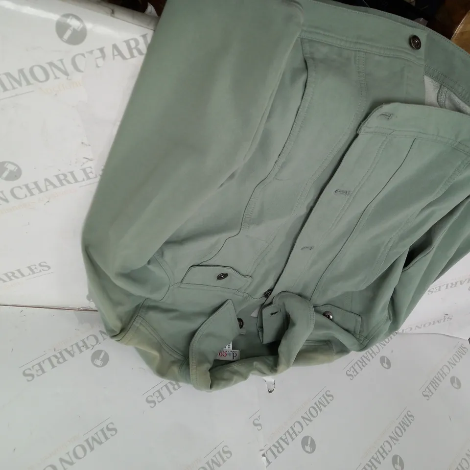 D AND CO GREEN BUTTON COTTON JACKET - M