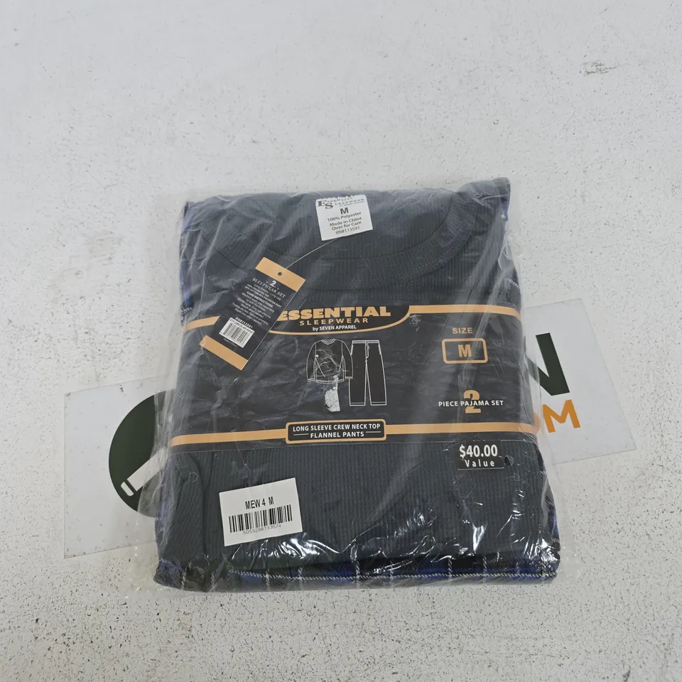 BOX OF APPROXIMATELY 20 ASSORTED ITEMS TO INCLUDE: ESSENTIALS SLEEPWEAR BY SEVEN APPAREL 