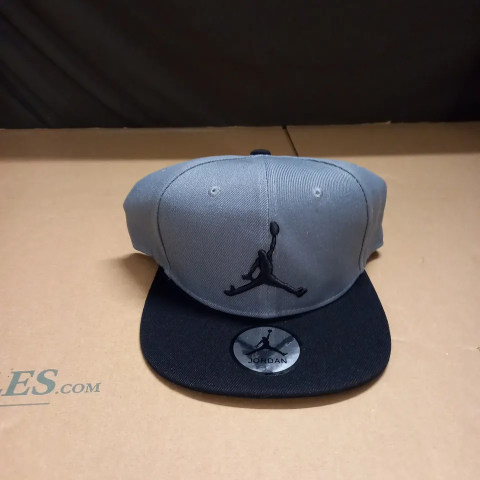 JORDAN SNAPBACK CAP