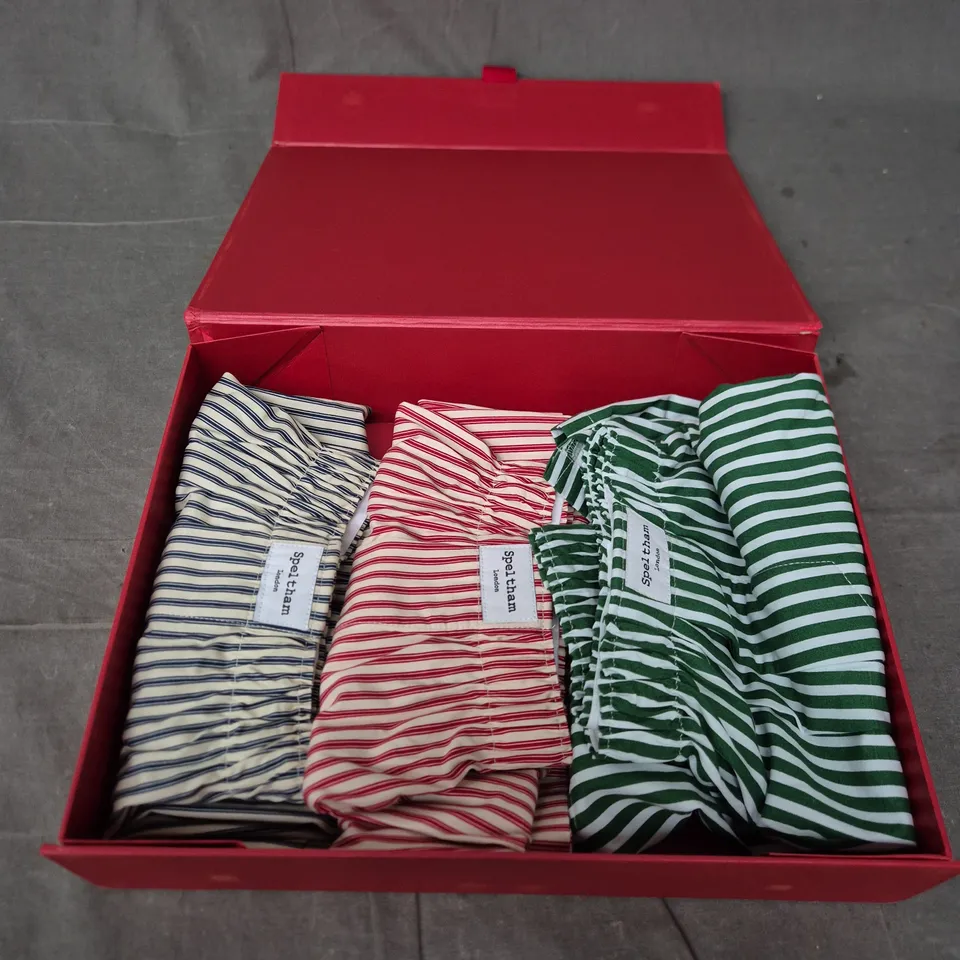SPELTHAM LONDON CLASSIC BOXER GIFT BOX – 3 PACK, STRIPED BOXERS, SIZE M