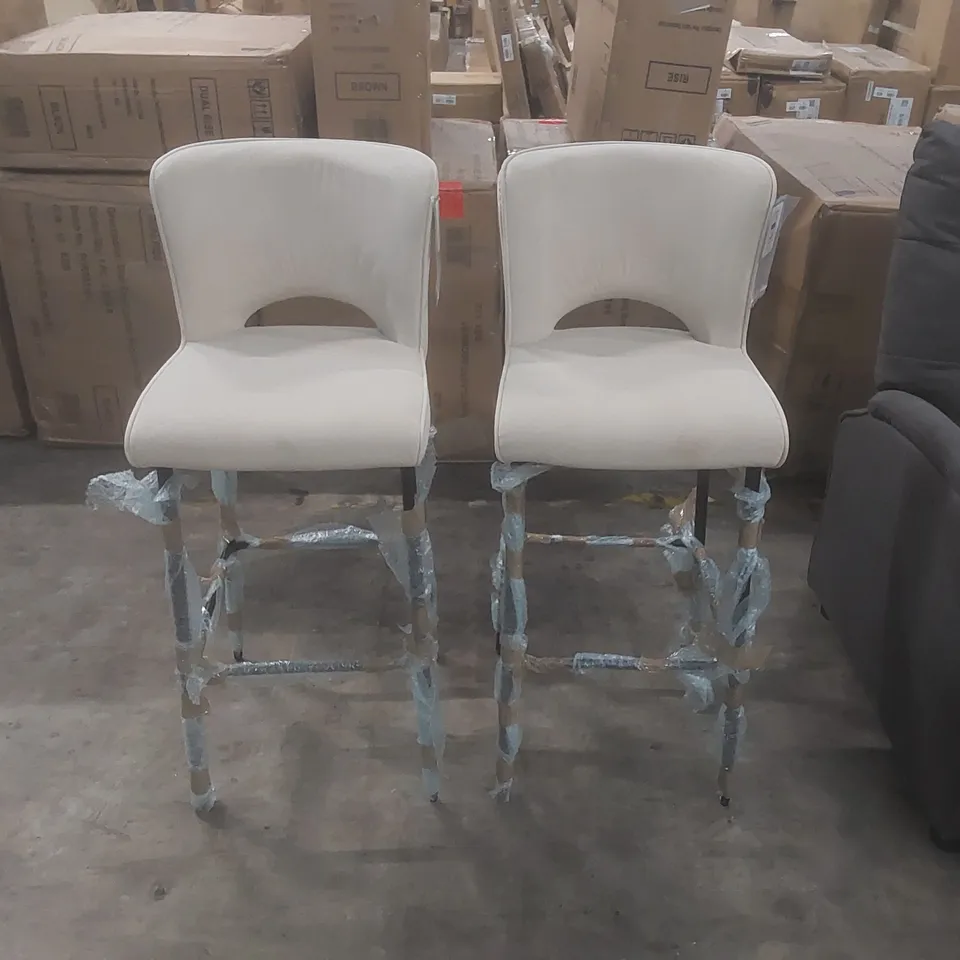 SET OF 2 DESIGNER VELVET UPHOLSTERED BARSTOOLS 