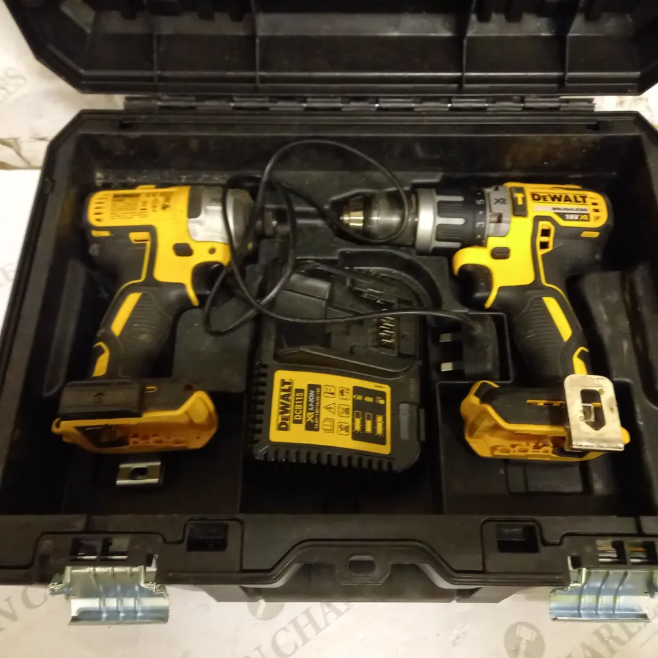 DEWALT DCK266P2T-GB XR COMBI DRILL AND IMPACT DRIVER BRUSHLESS KIT IN TSTAK BOX