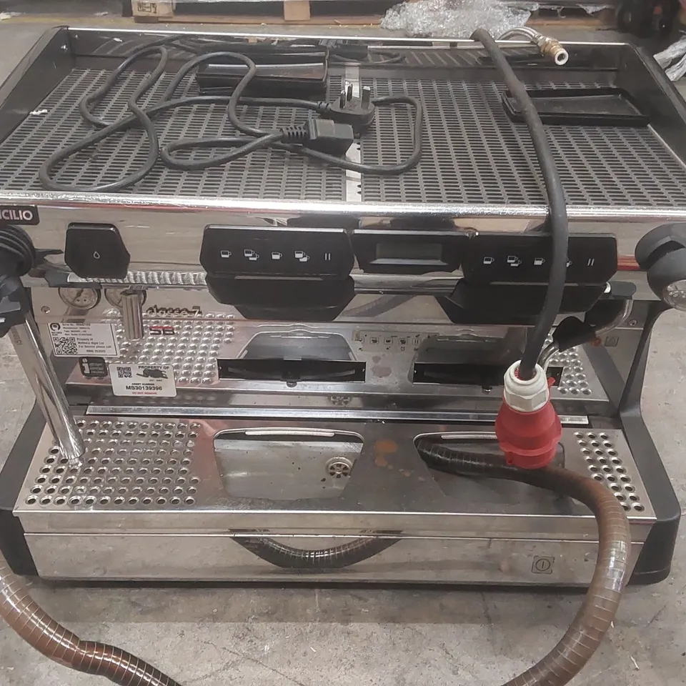 RANCILIO CLASSE 7 COMMERCIAL 2 GROUP COFFEE MACHINE