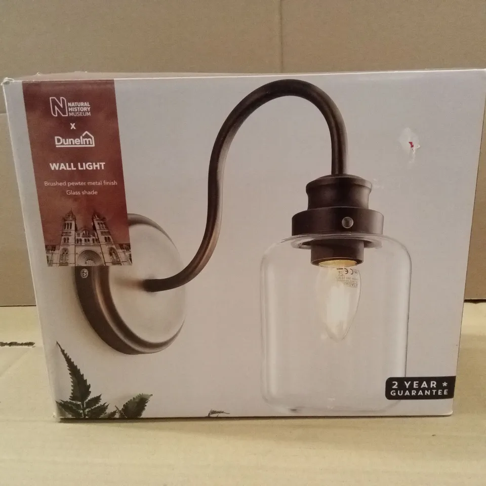 BOXED WALL LIGHT 