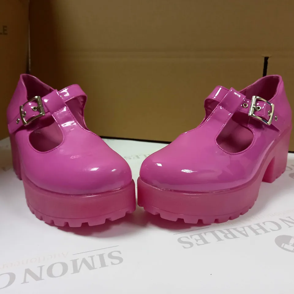 KOI VIBRANT HOT PINK PLATFORM VEGAN SHOES - SIZE 7